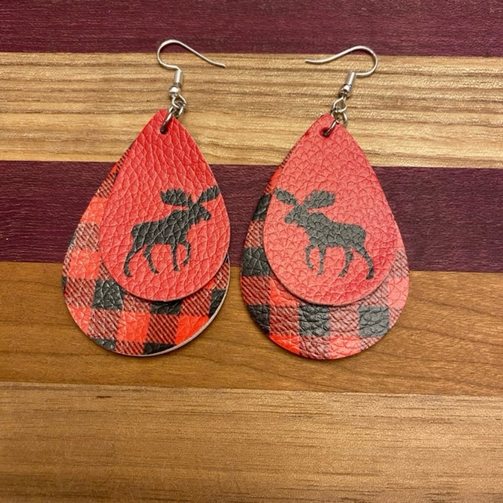 Hand Crafted Faux Leather Red Black Buffalo Check Plaid Moose Dangle Ear… - Picture 2 of 5